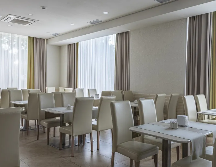 Ресторан «Biarritz» - Alean Family Biarrits